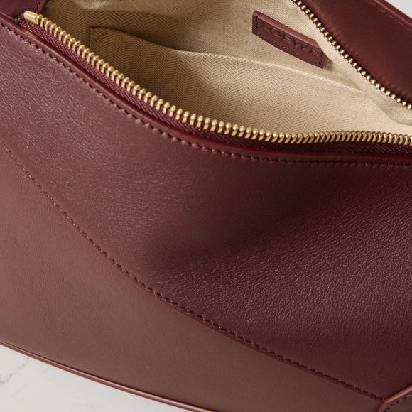 *SOLD* NWT Loewe small edge puzzle bag in dark burgundy - Picture 4 of 16